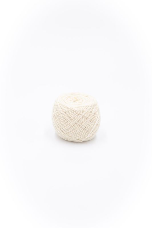 Beltegarn hvit natur