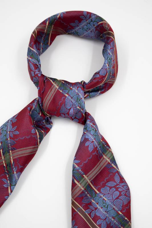 Silkeskjerf Strauss 20